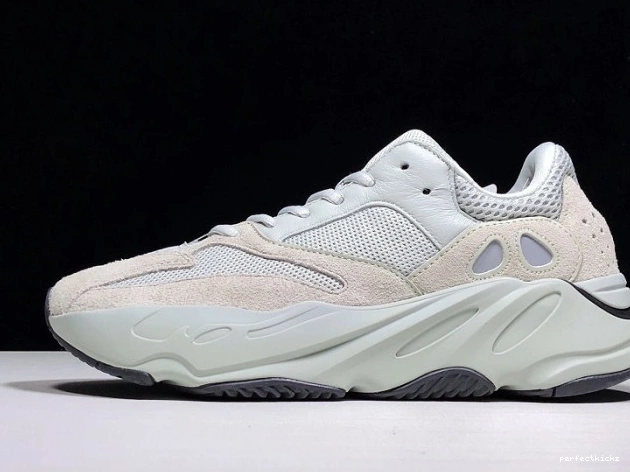 v2 EG7487 Yeezy Salt Boost Adidas 700 0812